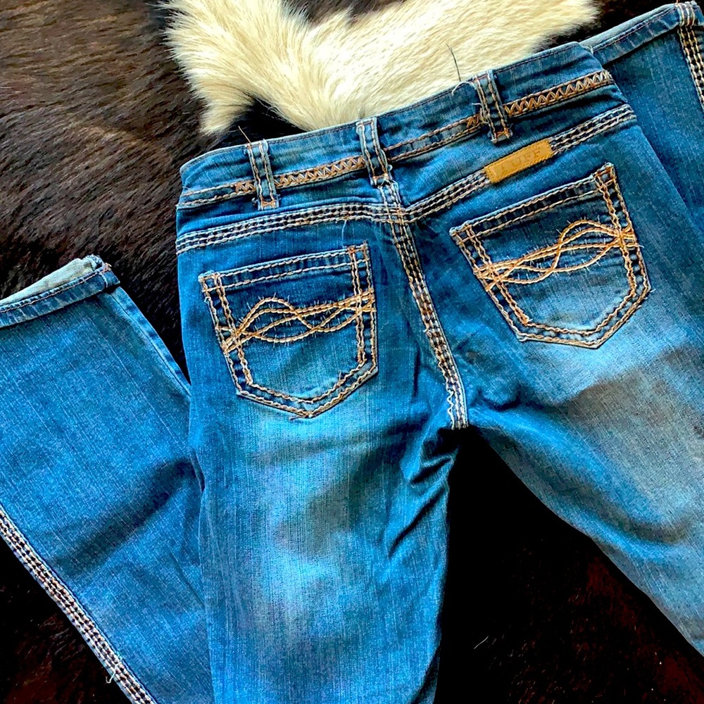 Cowgirl tuff Boot cut jeans